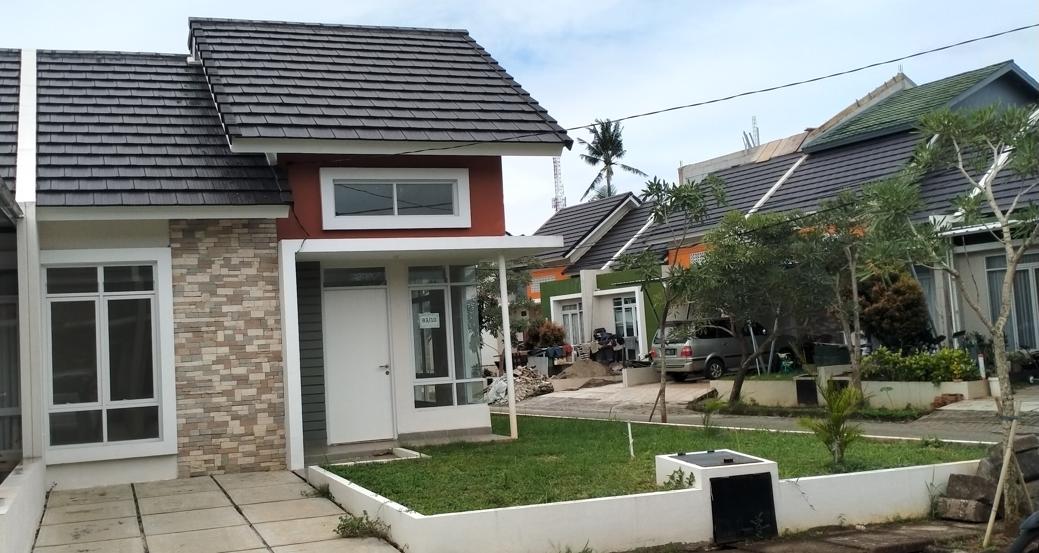 Spring Garden Residence Agathis Dilengkapi Dengan Kolam Renang Playground Danau Pt Perdana Gapuraprima Tbk